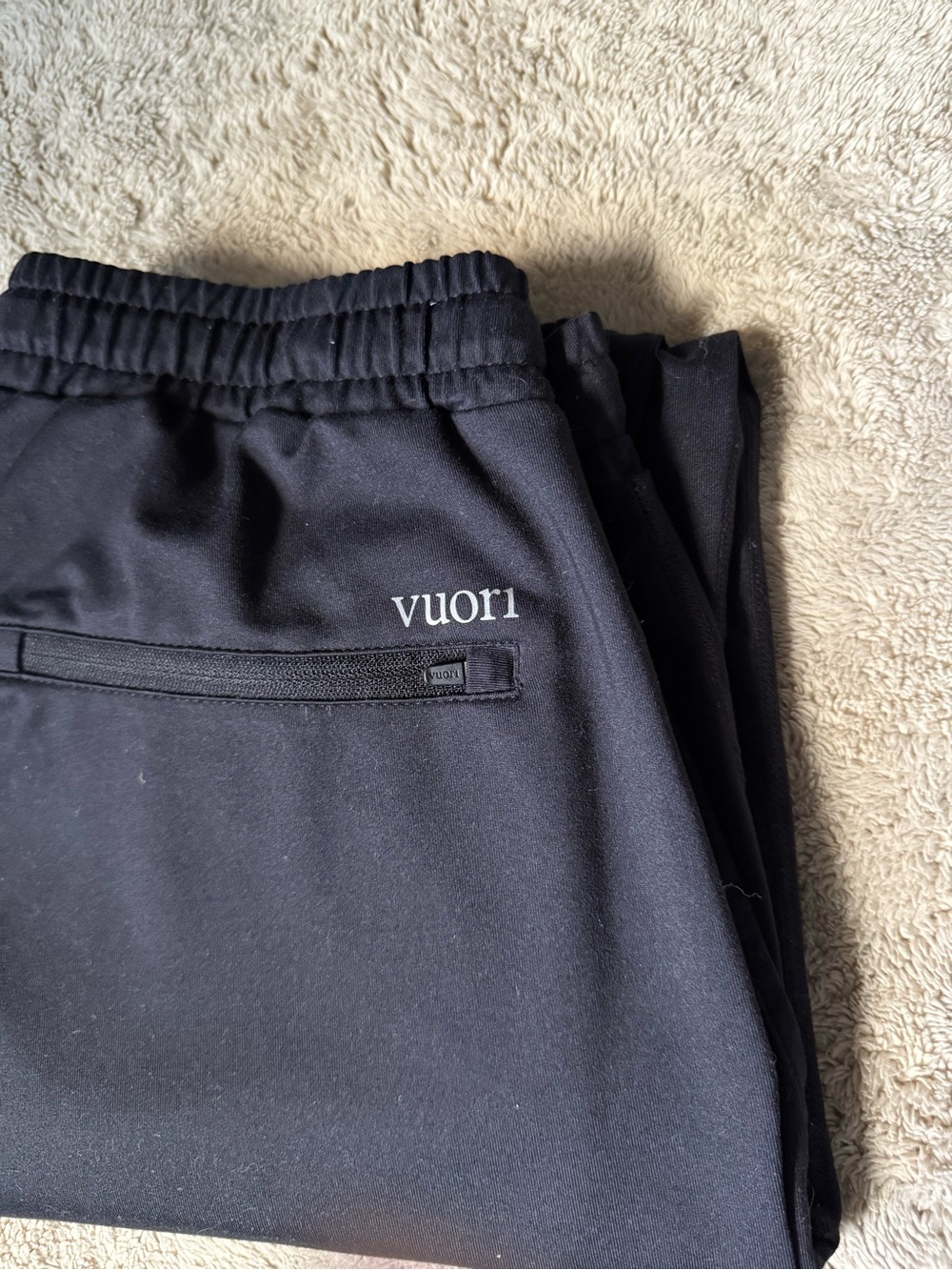 Vuori Black Men's Jogger Sweatpants with Elastic Waistband